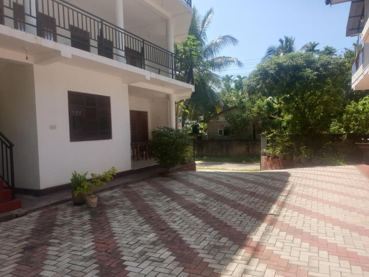 Resident Villa อูนาวาตูนา ภายนอก รูปภาพ