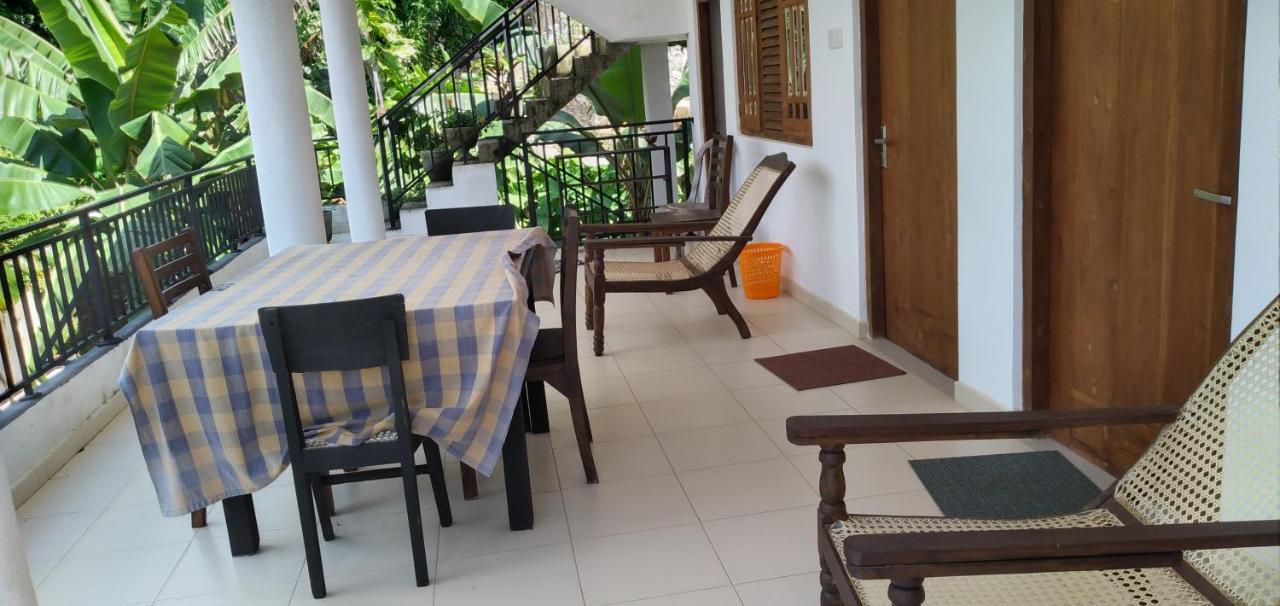 Resident Villa อูนาวาตูนา ภายนอก รูปภาพ